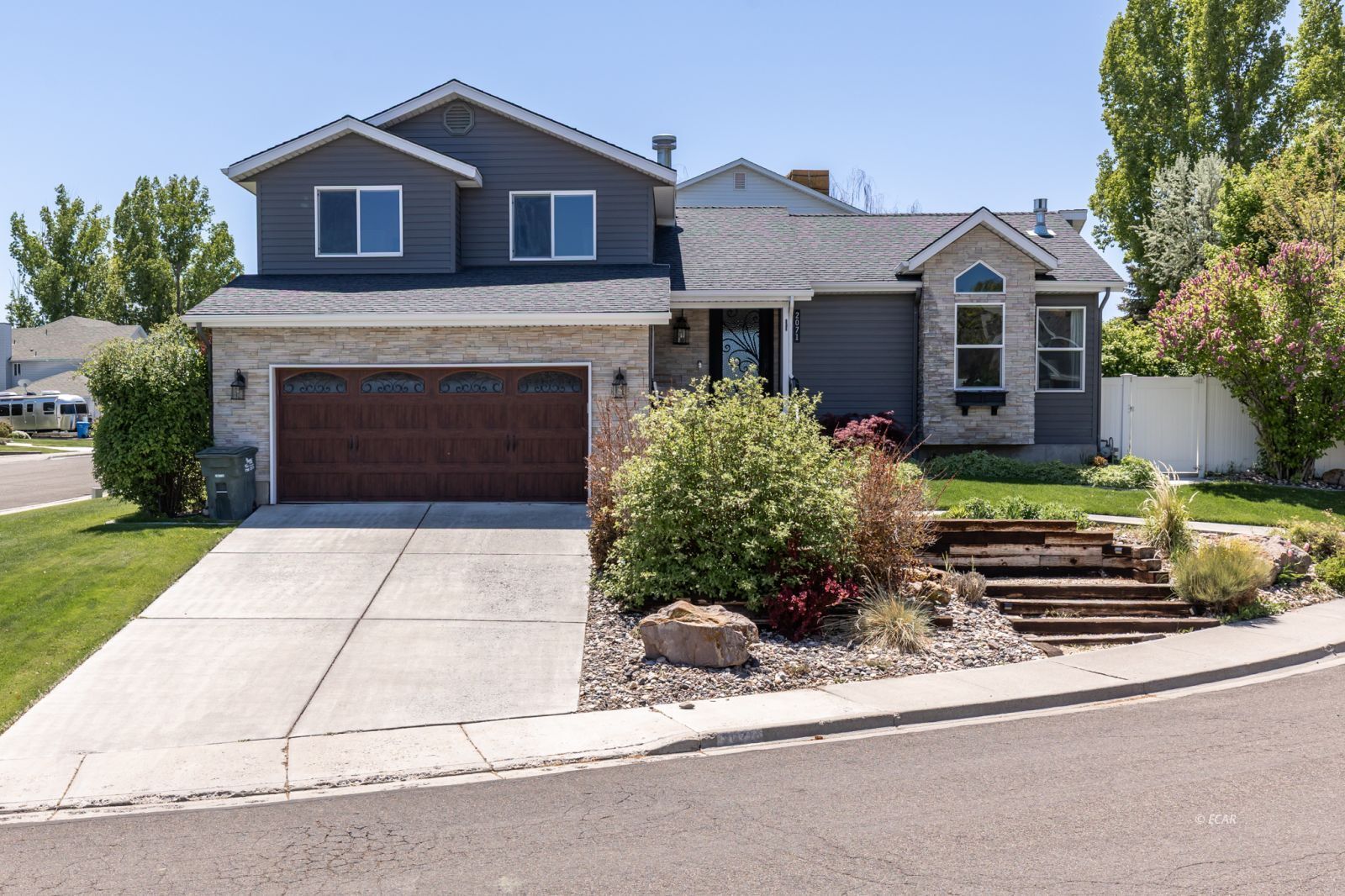 Property Photo: 2071 Russell Drive NV 89801