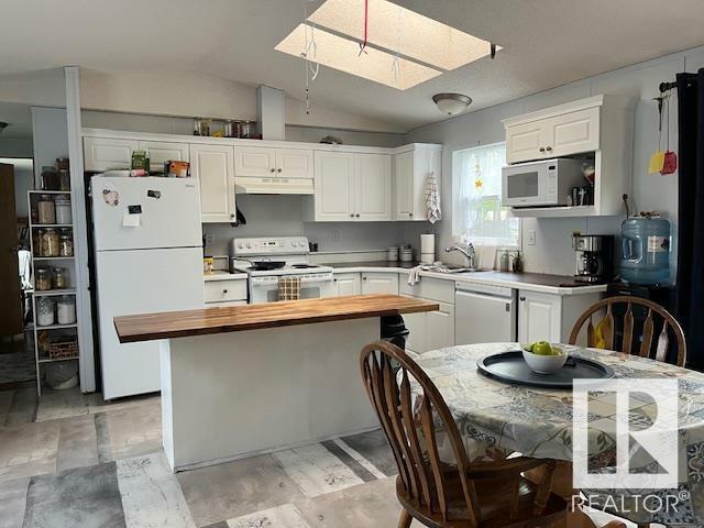 Property Photo: 5005 54 Ave AB T0A 1P0