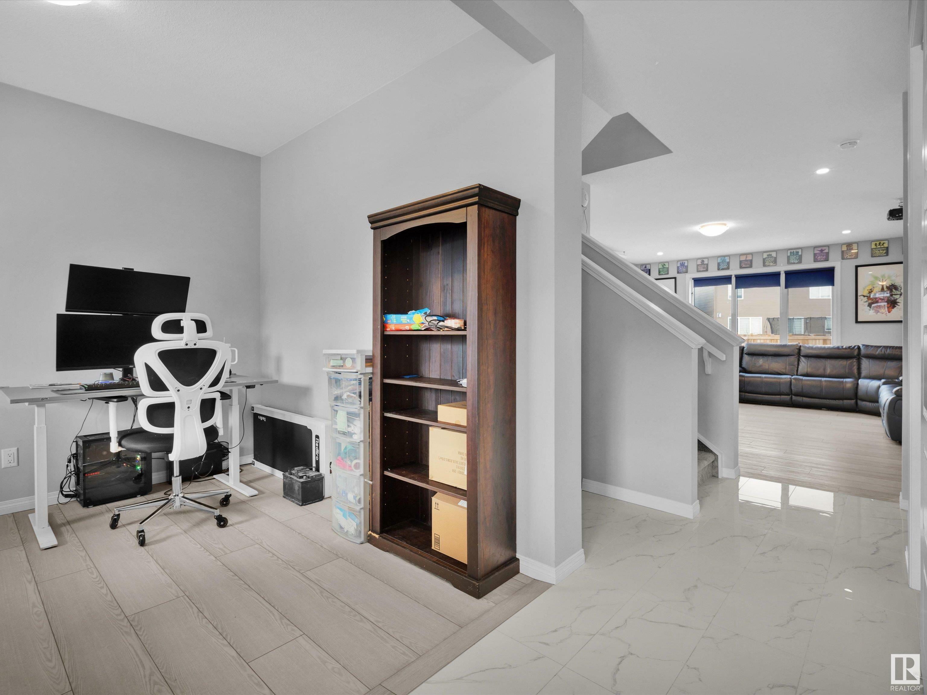 Property Photo: 964 Stillwater Boulevard NW AB T6M 1M7