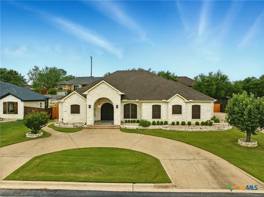 Property Photo: 1127 Redleaf Drive TX 76559