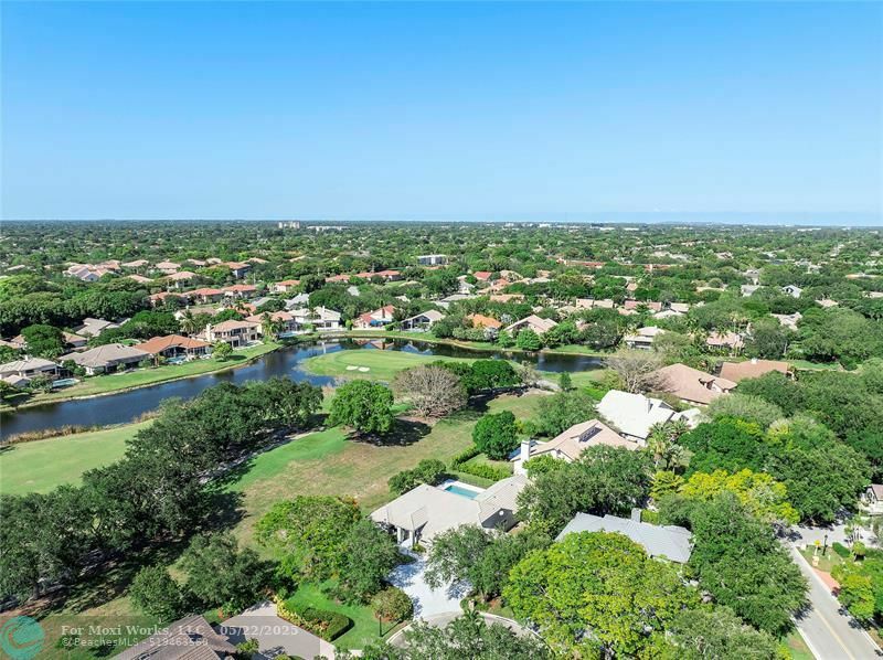 Property Photo: 1963 Hartford Way FL 33071