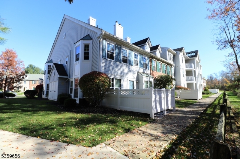 Property Photo: 1620 Breckenridge Dr 20 NJ 08876
