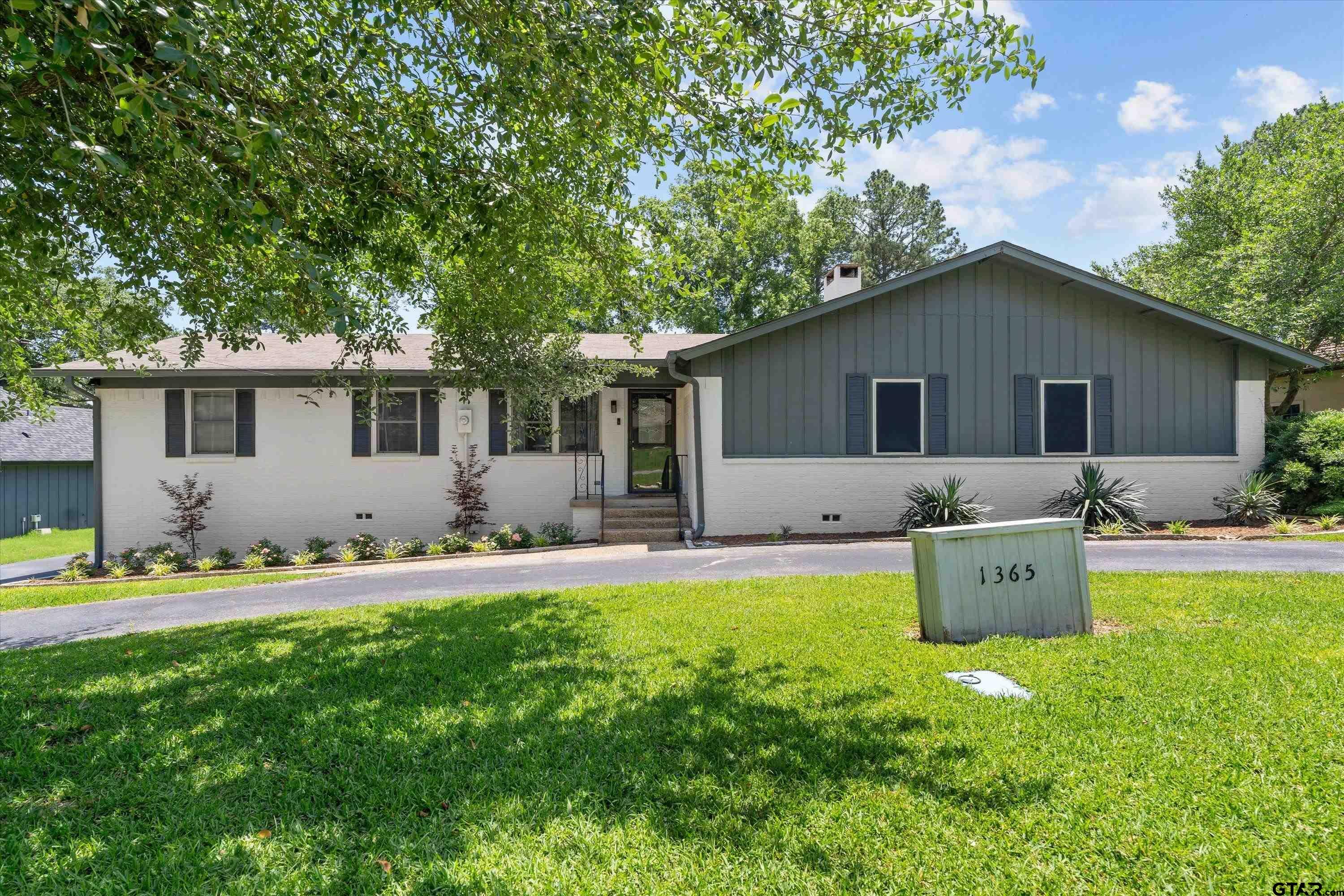 Property Photo: 1365 Bridle Path Lane TX 75771
