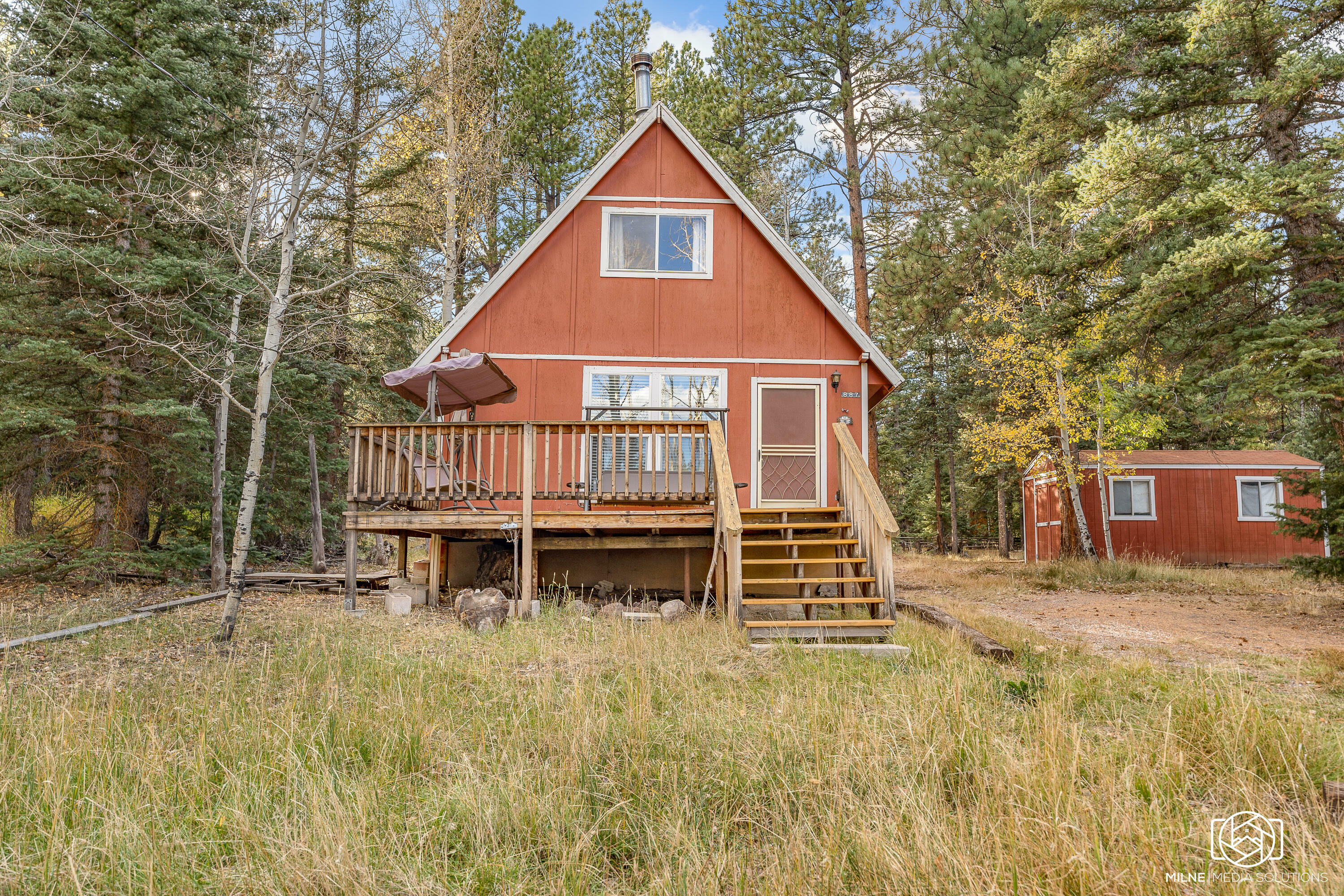Property Photo: 887 W Hummingbird Dr UT 84759