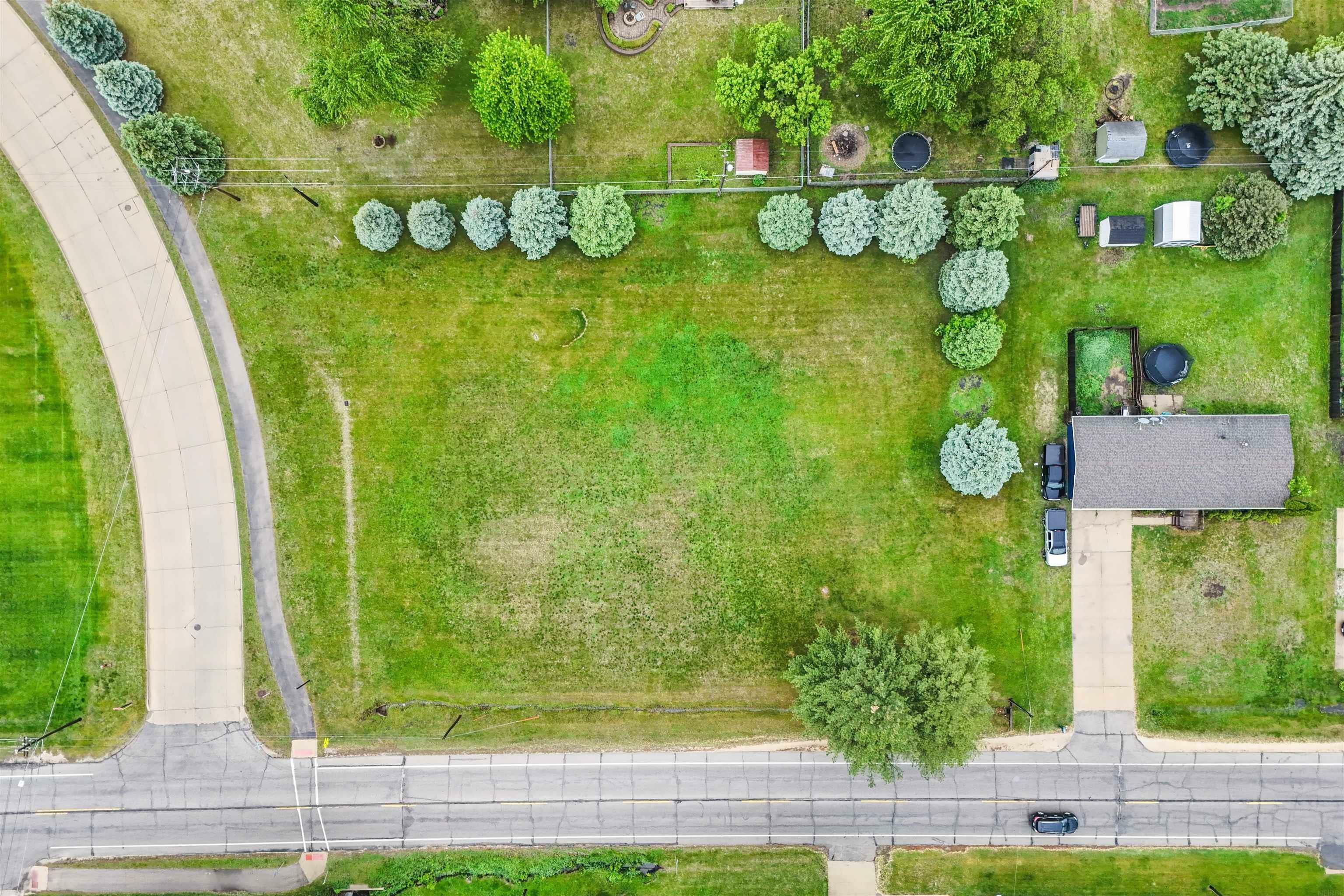 Property Photo: Elmwood Parkway IA 50662