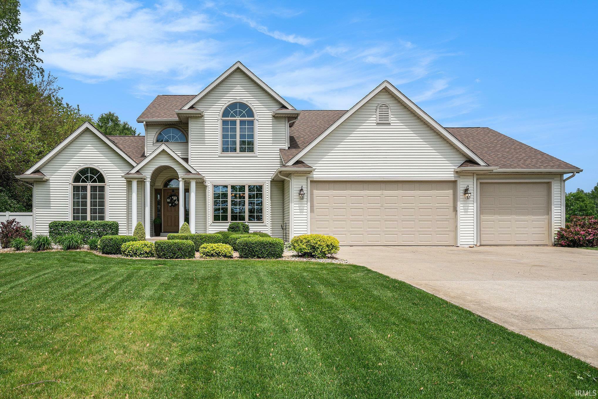 Property Photo: 16437 County Road 18 IN 46528
