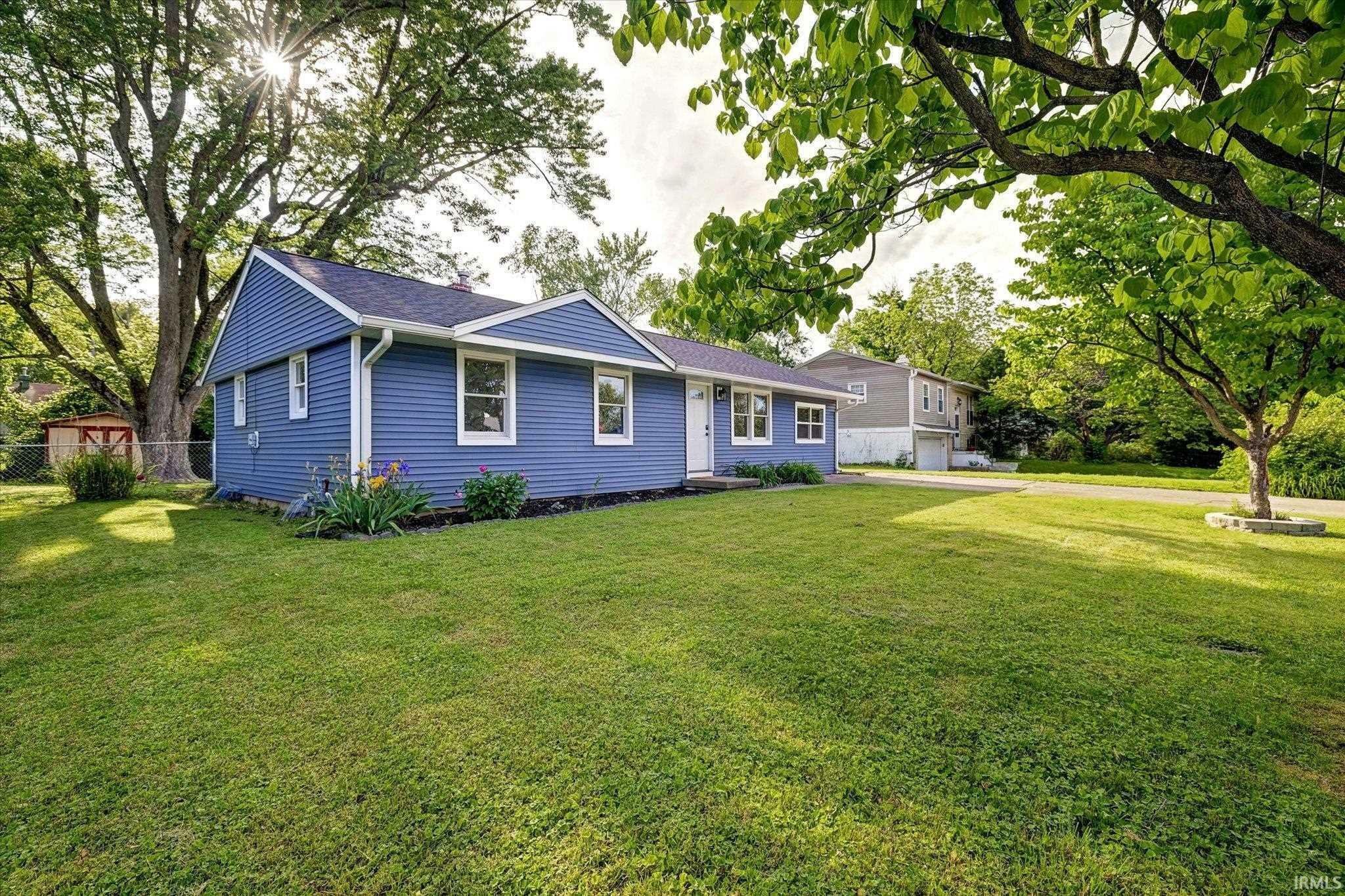 Property Photo: 3231 N Kingsley Drive IN 47404