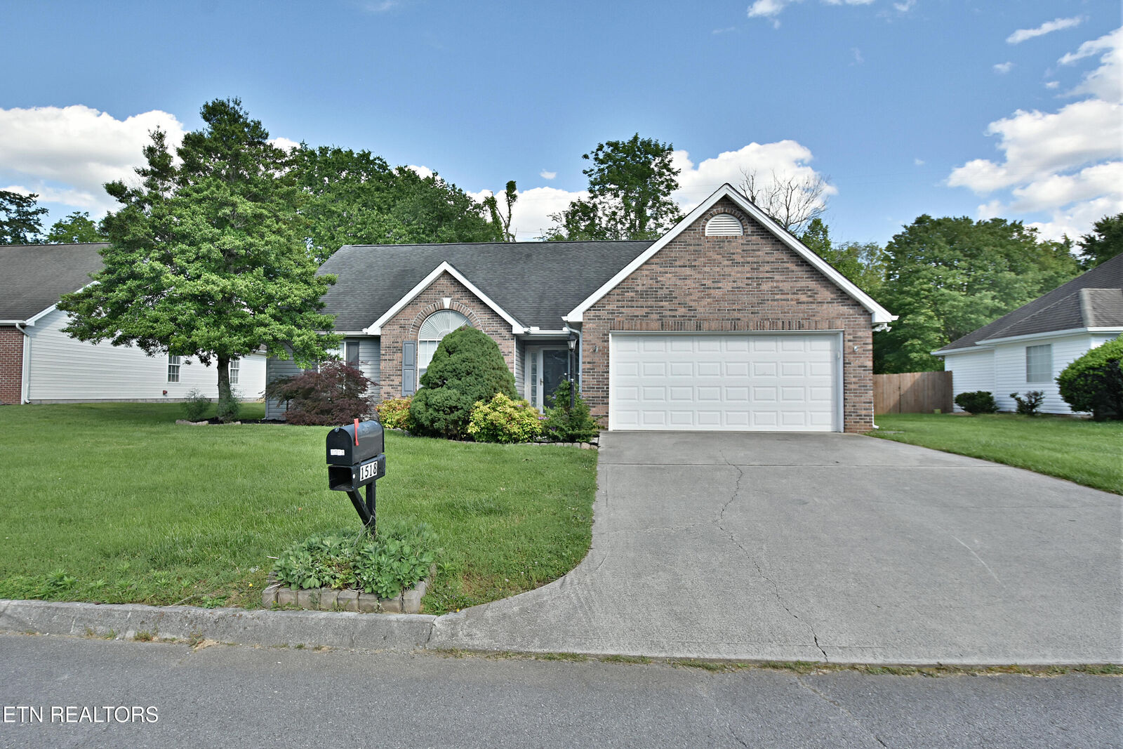 Property Photo:  1518 Maremont Rd  TN 37918 