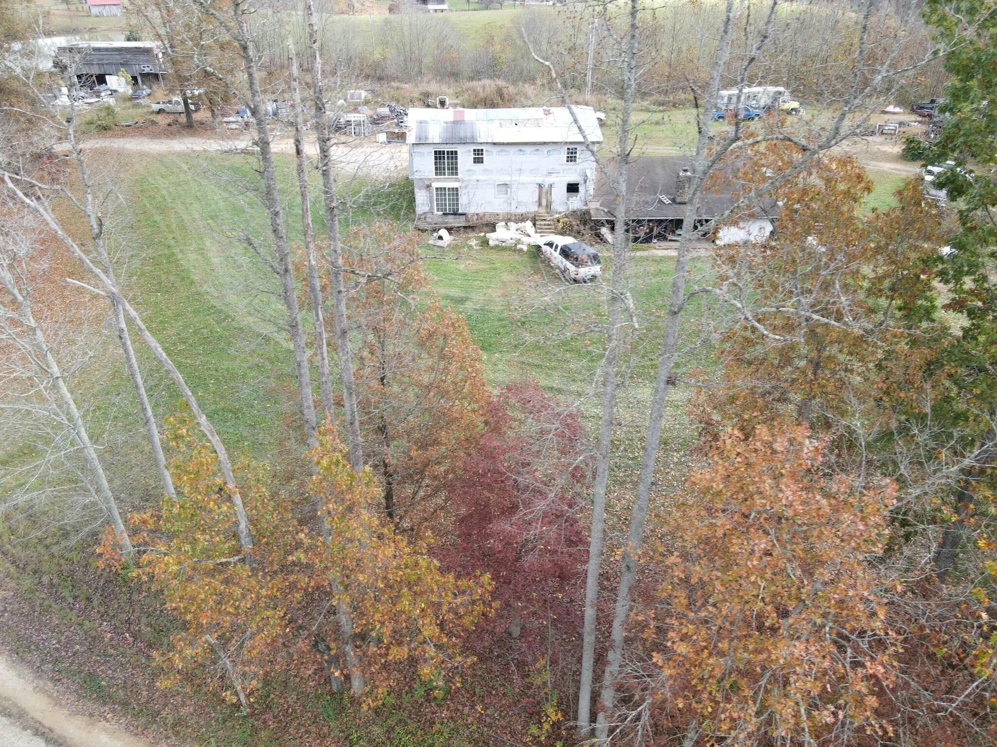 Property Photo: 171 Bee Quick Lane KY 40734
