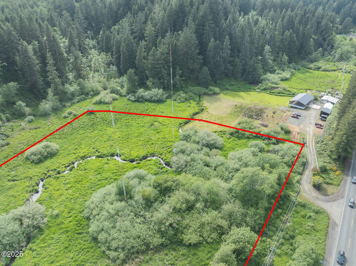 Property Photo:  3422 Highway 20  OR 97391 