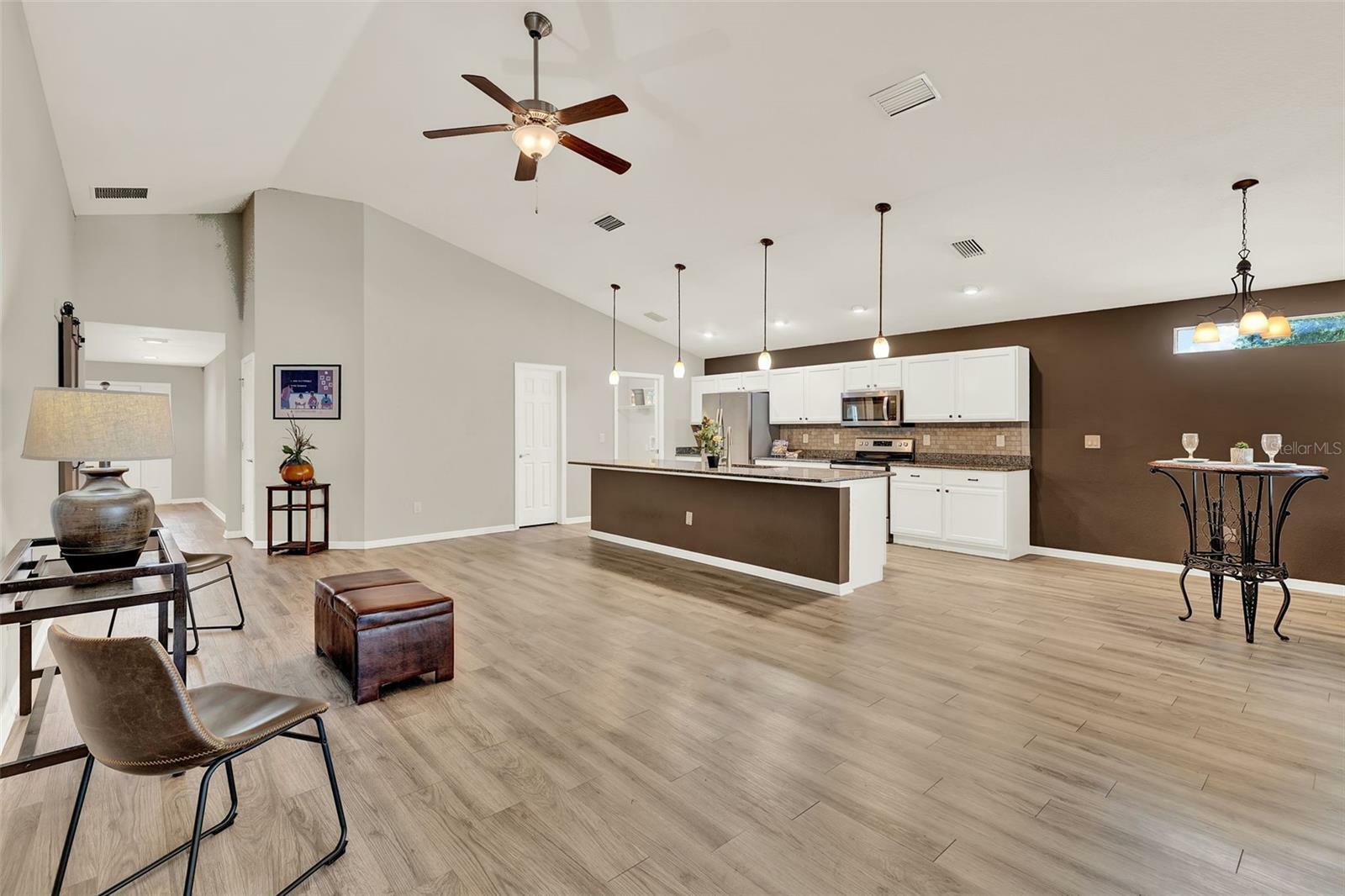 Property Photo: 6376 SW 117th Street Road FL 34476