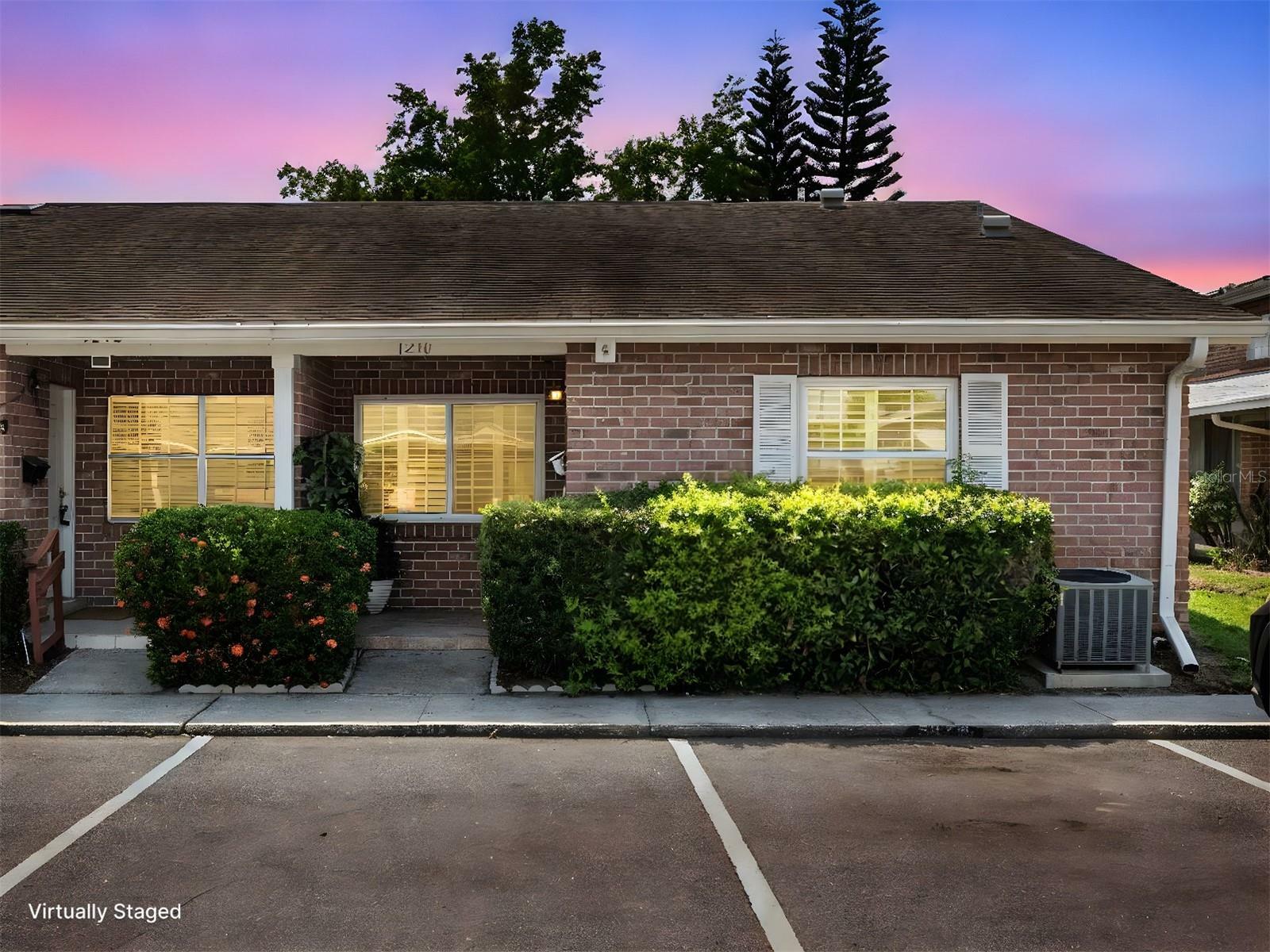 Property Photo: 1230 Americana Place FL 32807