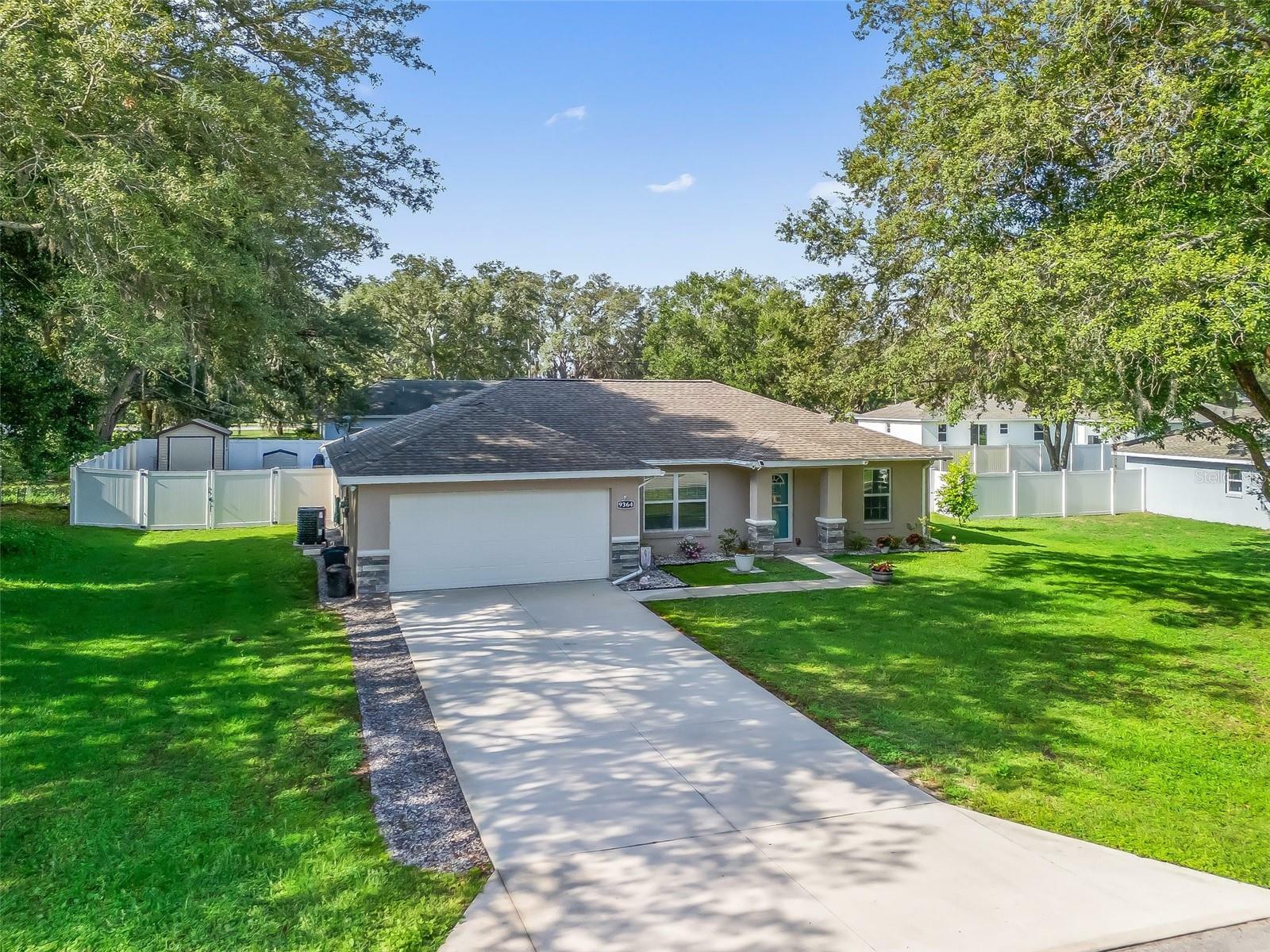 Property Photo:  9364 SE 164th Place  FL 34491 