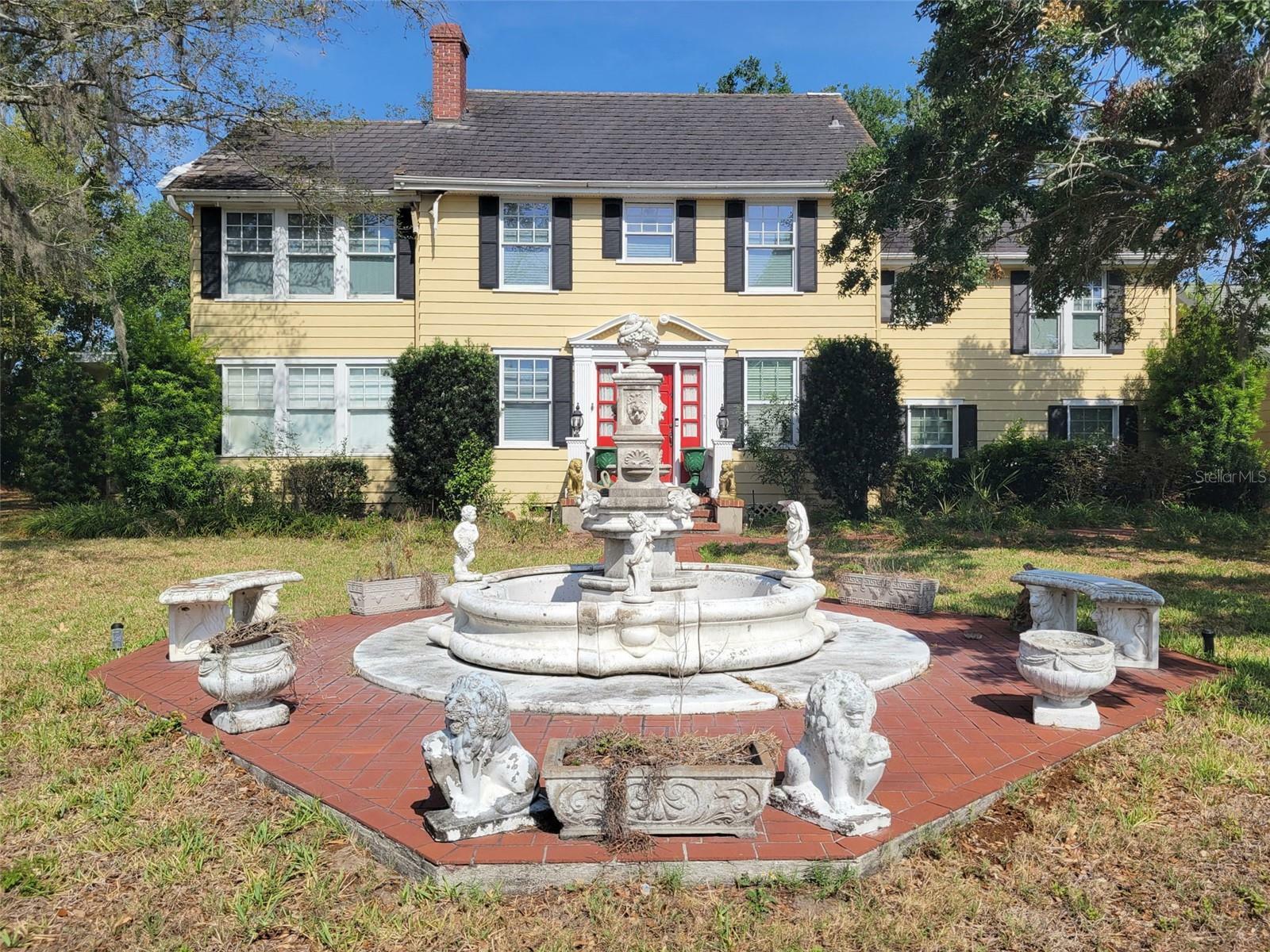 Property Photo: 800 W Lake Elbert Drive NE FL 33881