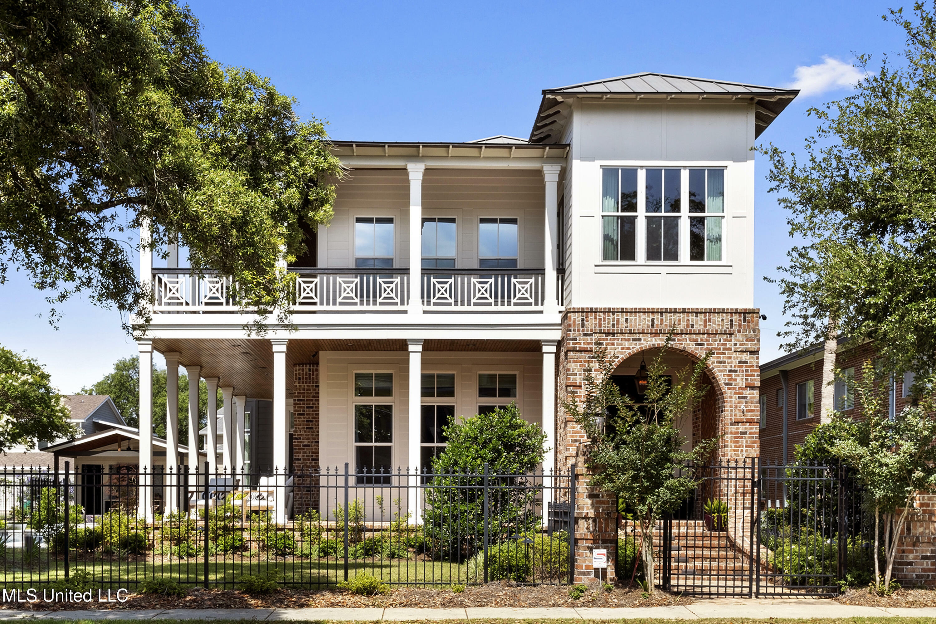 Property Photo:  1511 18th Avenue  MS 39501 