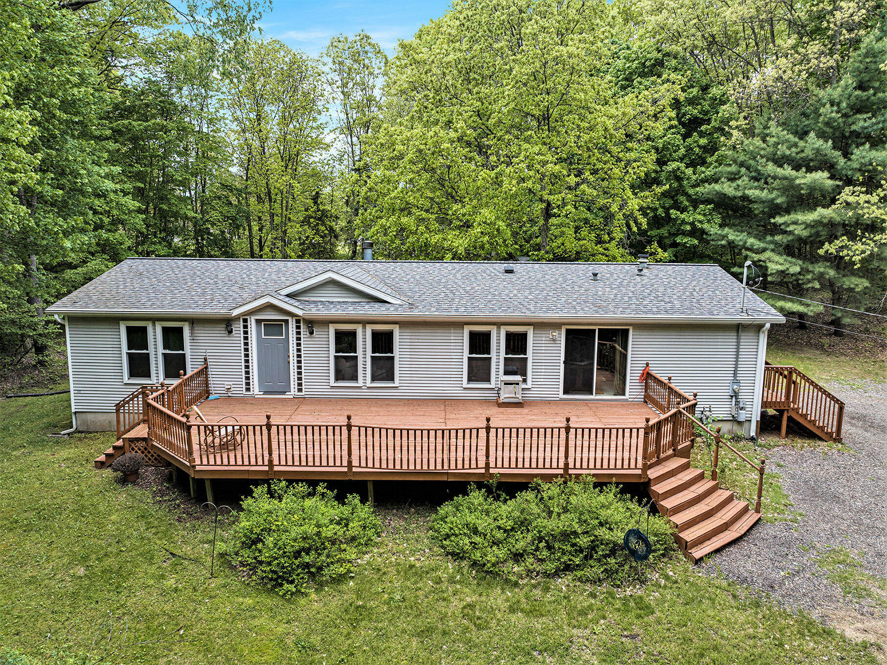 Property Photo: 9295 Vinton Avenue MI 49345