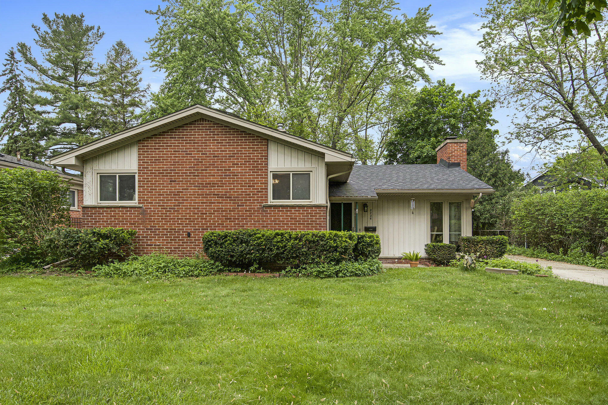 Property Photo: 2236 Medford Road MI 48104