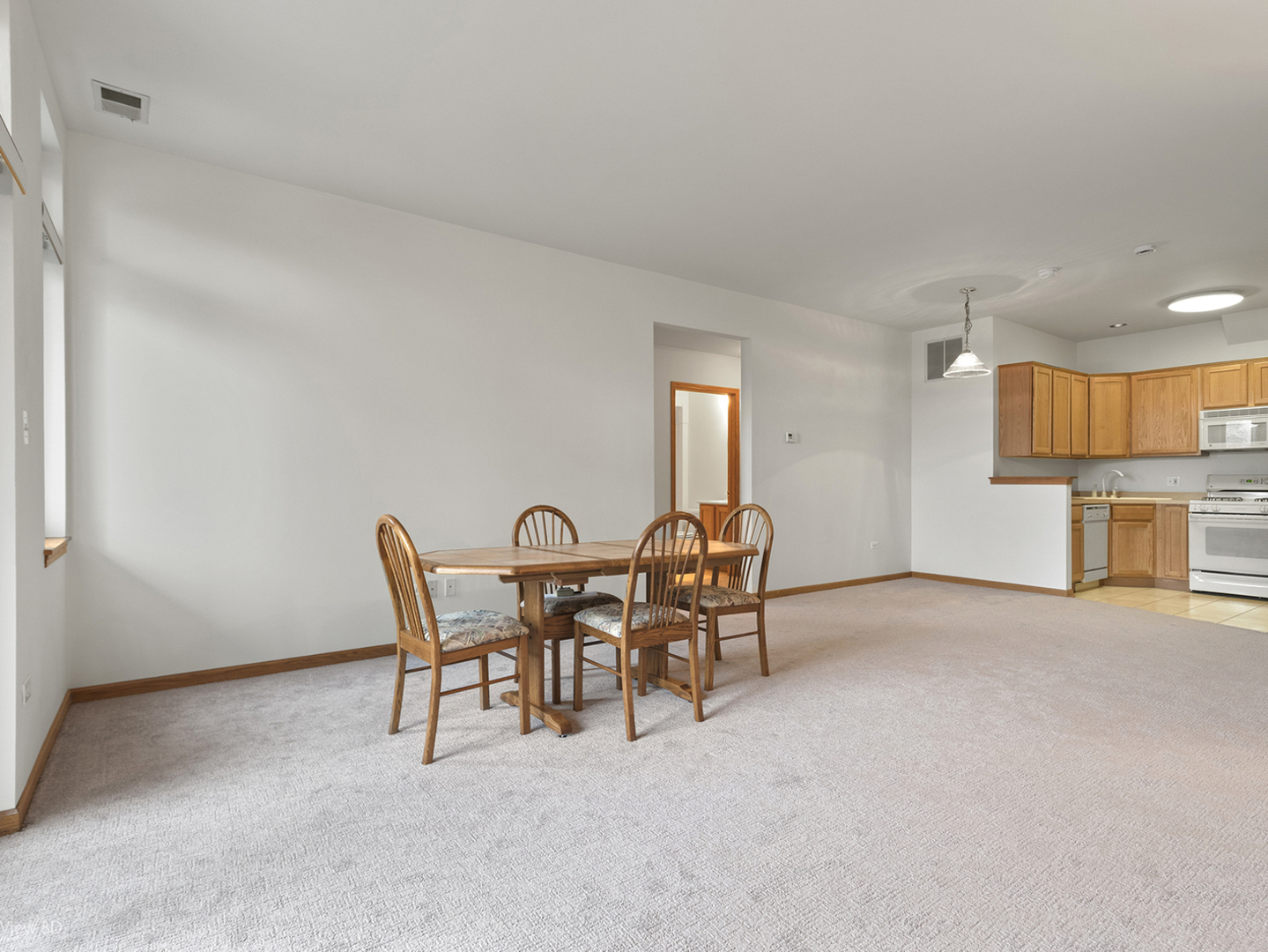 Property Photo:  5417 S Melvina Avenue 203  IL 60638 