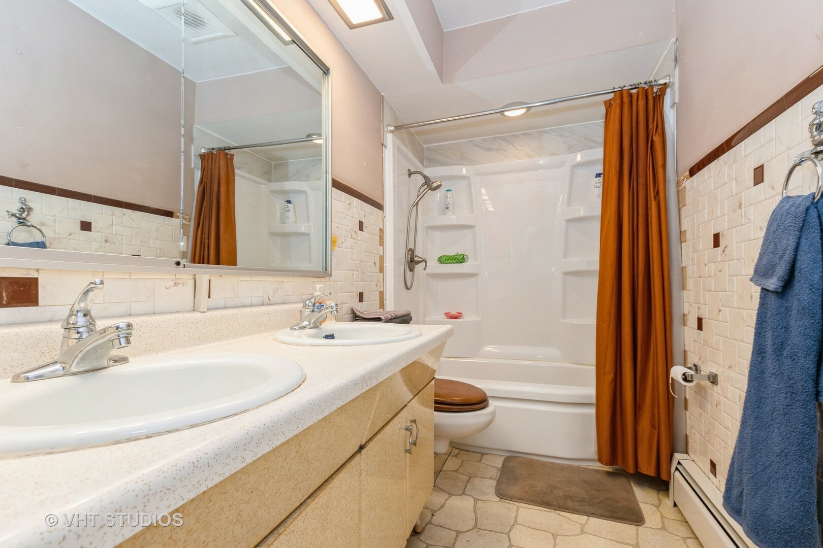 Property Photo: 2125 221st Street IL 60411