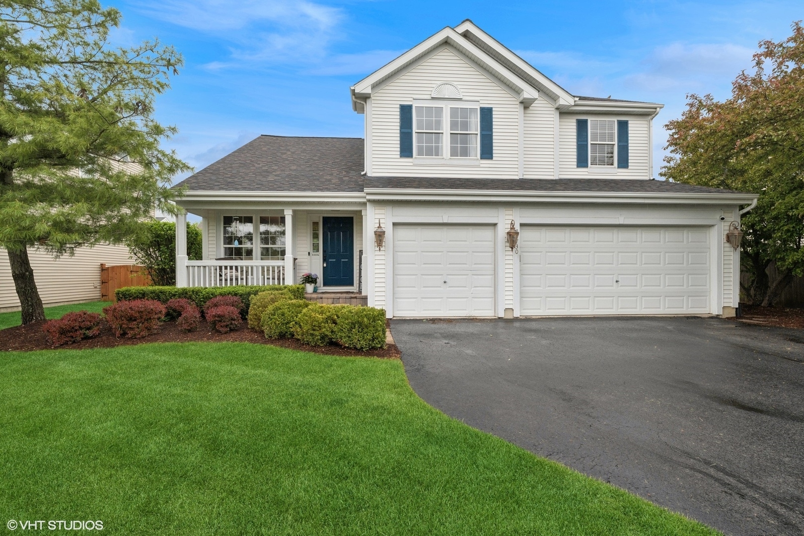 Property Photo: 31730 N Clearwater Drive IL 60051