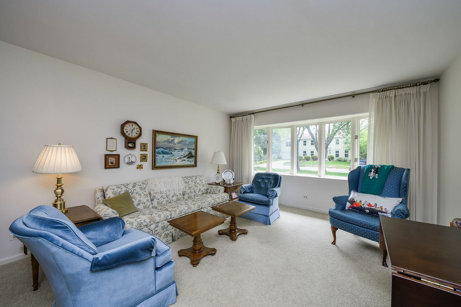 Property Photo:  1405 N West Street  IL 60563 