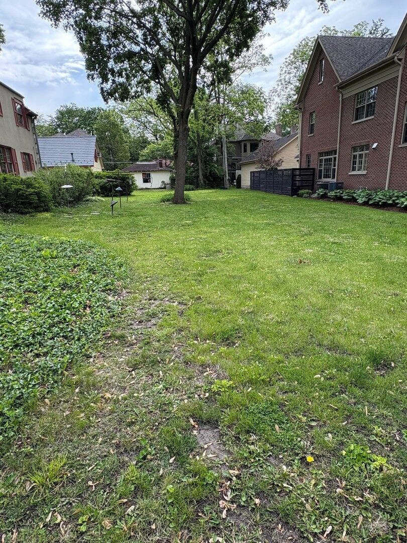 Property Photo: 658 N Webster Street IL 60563