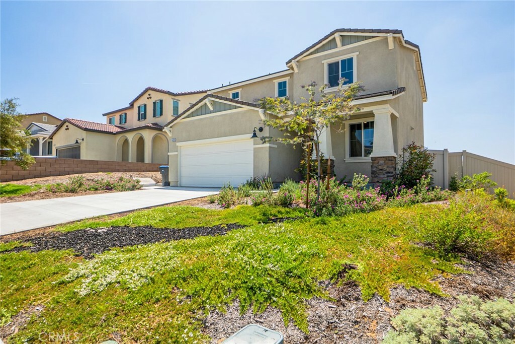 Property Photo: 14059 Hera Place CA 92223
