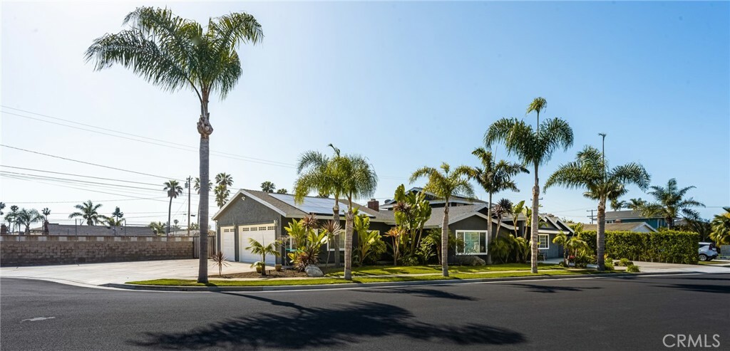 Property Photo: 20402 Seven Seas Lane CA 92646