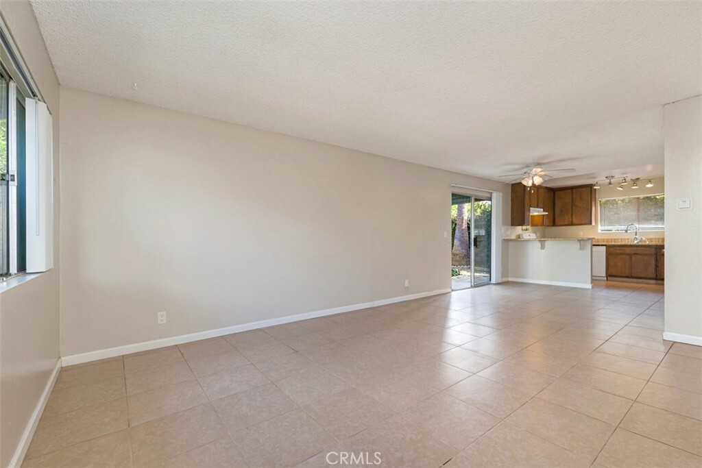 Property Photo: 27041 Avenida Las Palmas #B CA 92624