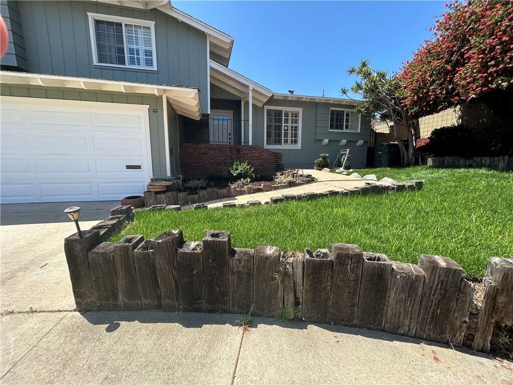 Property Photo:  990 244th Street  CA 90710 