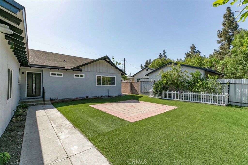 Property Photo: 11127 Monogram Avenue CA 91344