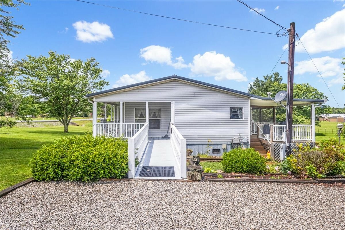 Property Photo: 4468 Gnat Hill Rd TN 37355