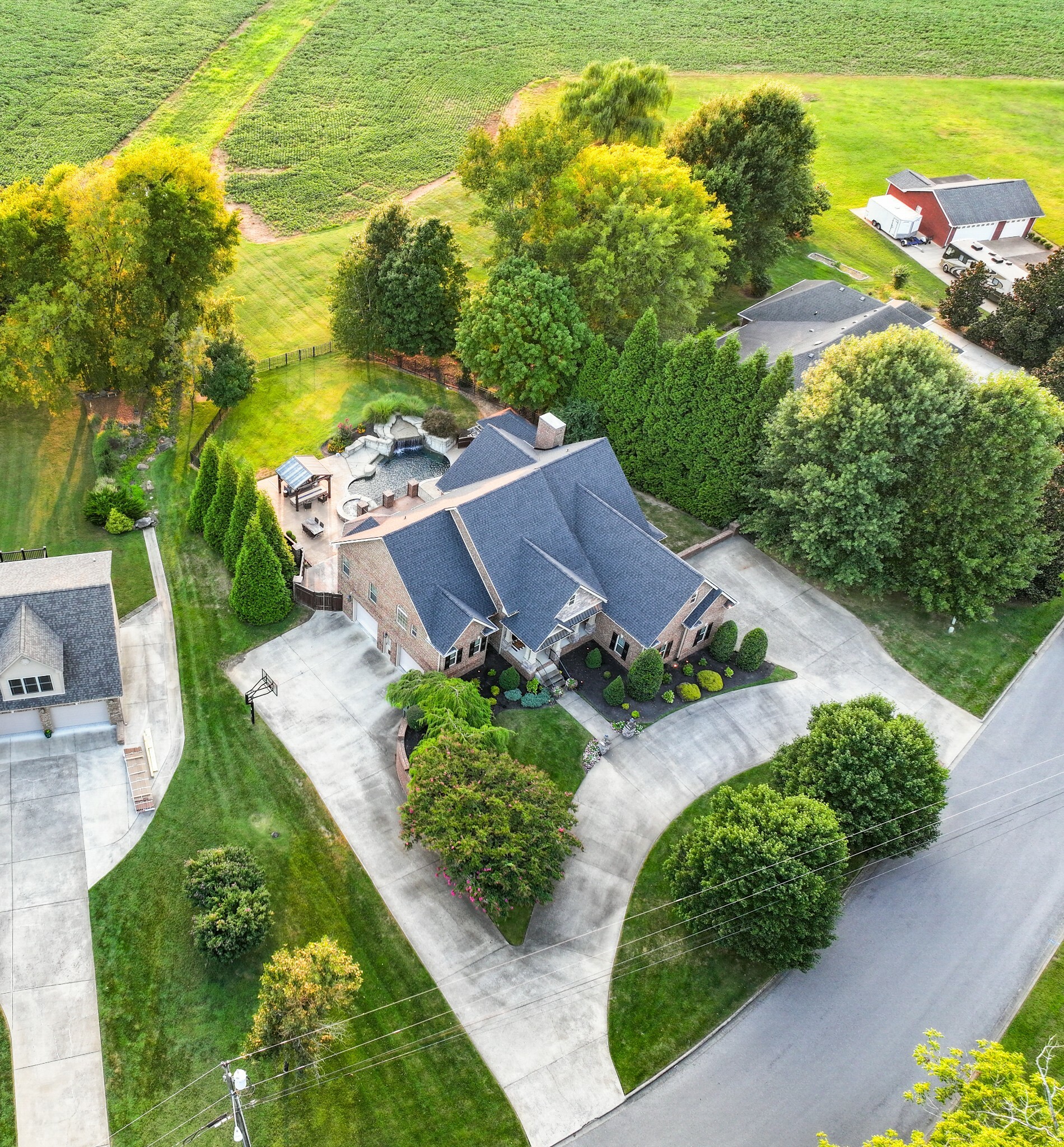 Property Photo: 569 Pond Apple Rd TN 37043