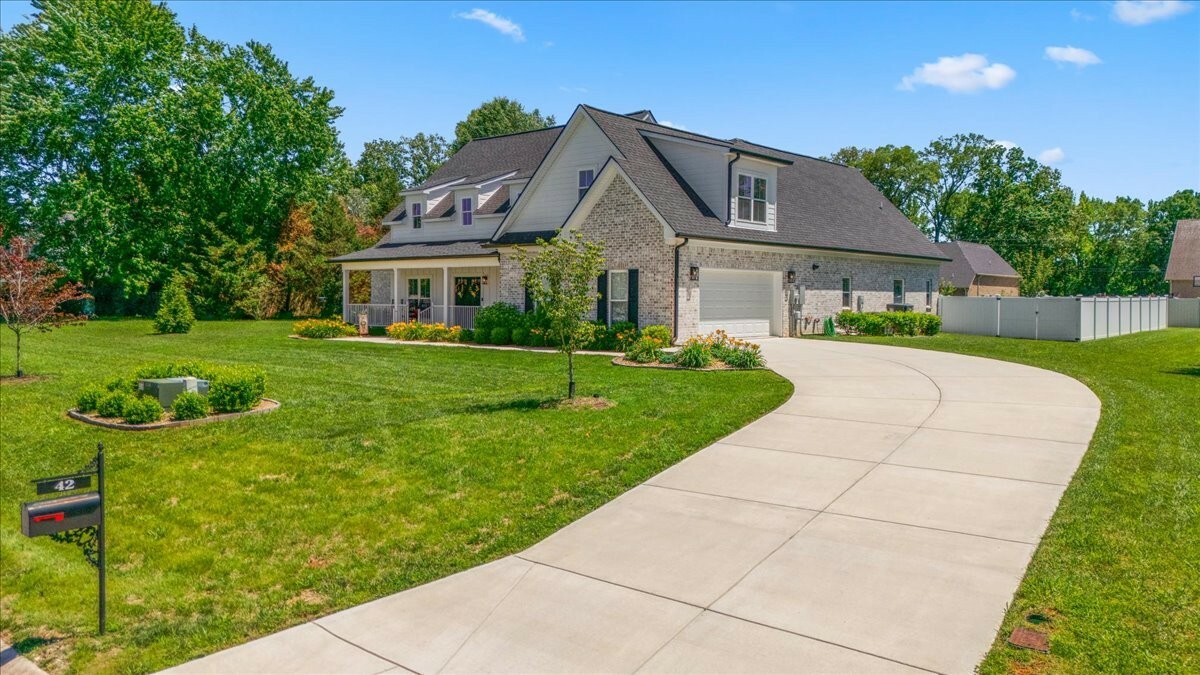 Property Photo: 42 Bluegrass Rd TN 37355