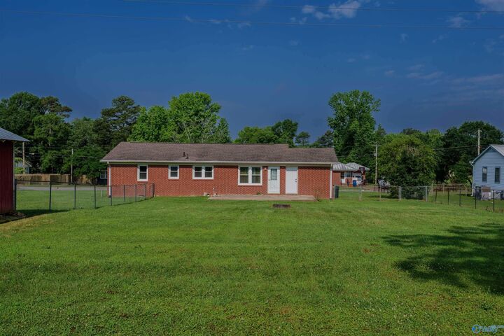 Property Photo:  104 Camellia Drive  AL 35633 