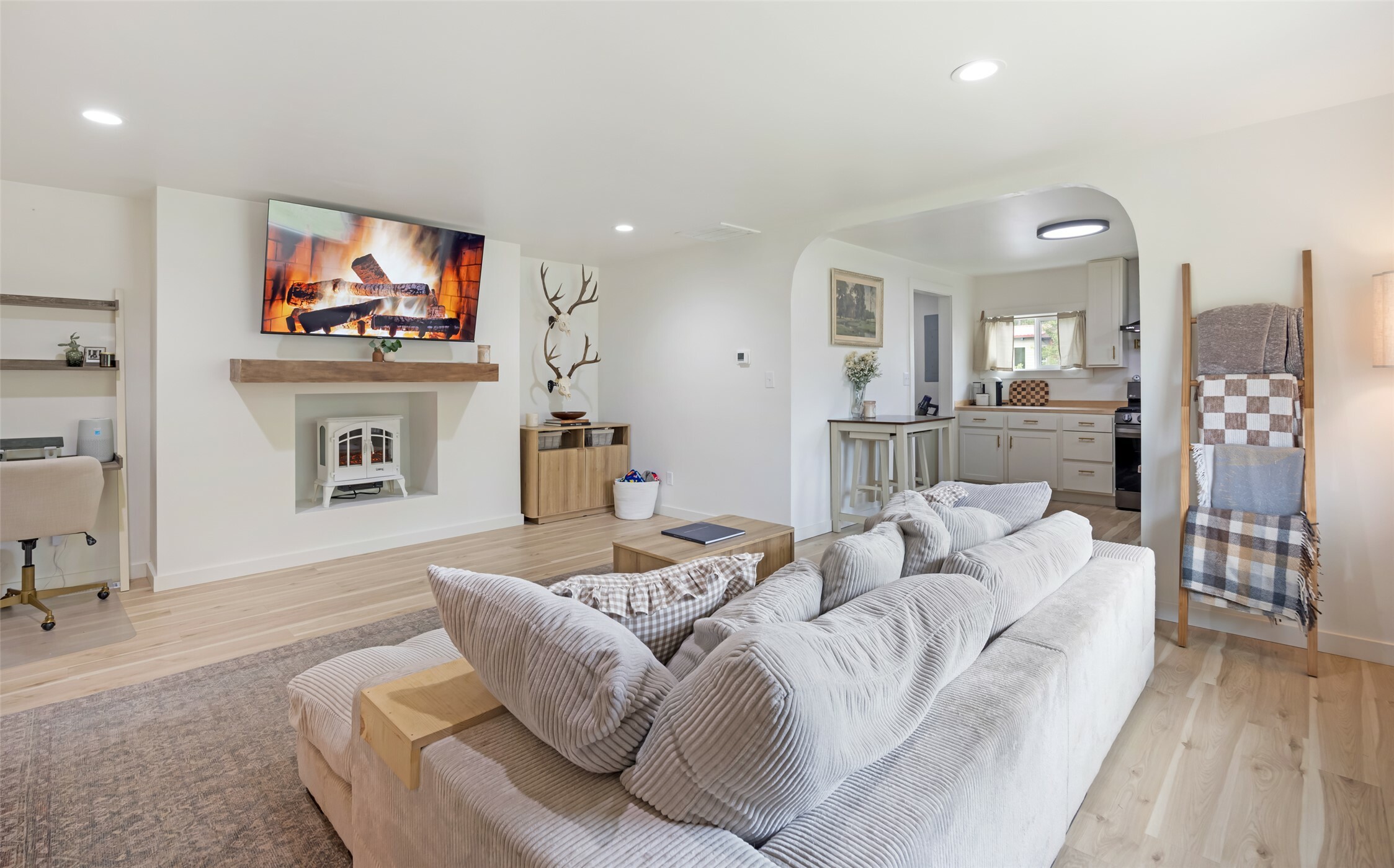 Property Photo: 215 Tower Street MT 59804