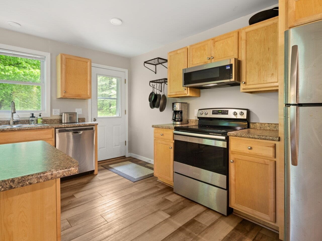 Property Photo: 817 Vt Route 15 VT 05489
