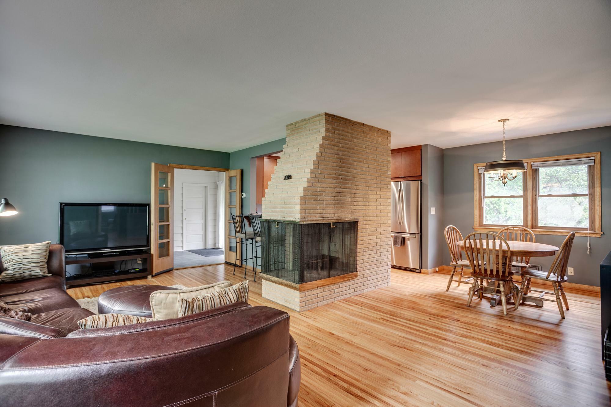 Property Photo:  1030 Idaho Avenue N  MN 55427 