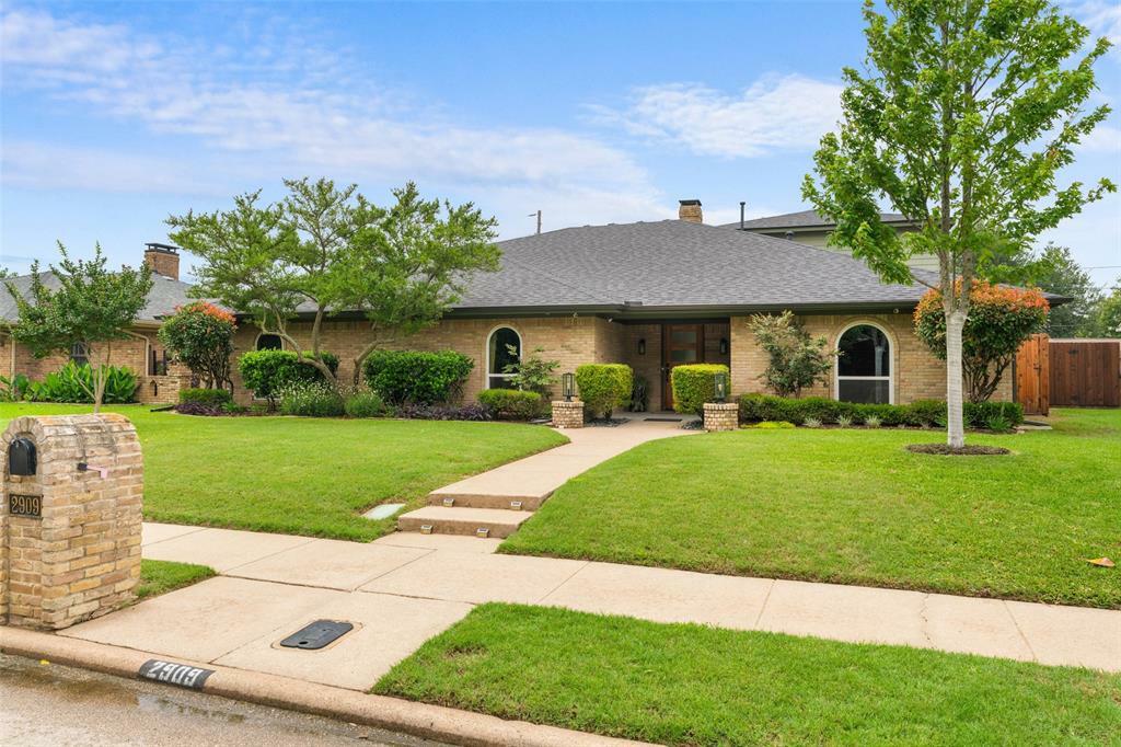 Photo de la propriété: 2909 N Britain Road TX 75062