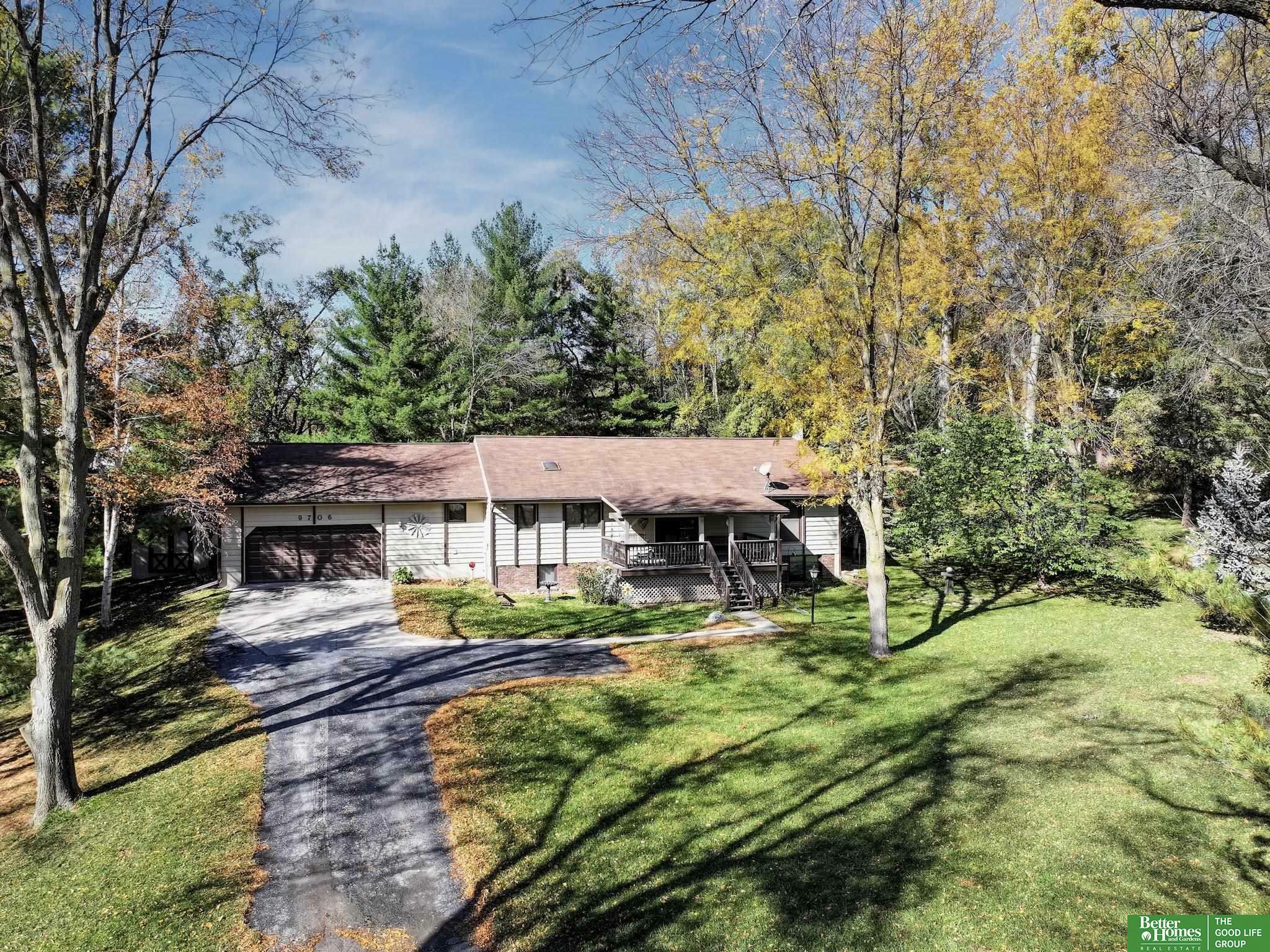 Property Photo: 9706 N 51st Street NE 68152