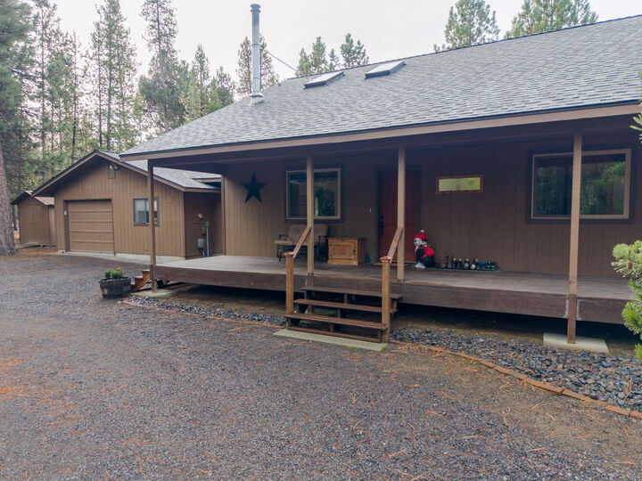 Property Photo: 52875 Rainbow Drive OR 97739