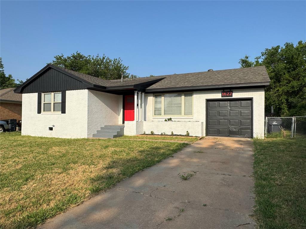 Property Photo: 1622 NW 25th Street OK 73505