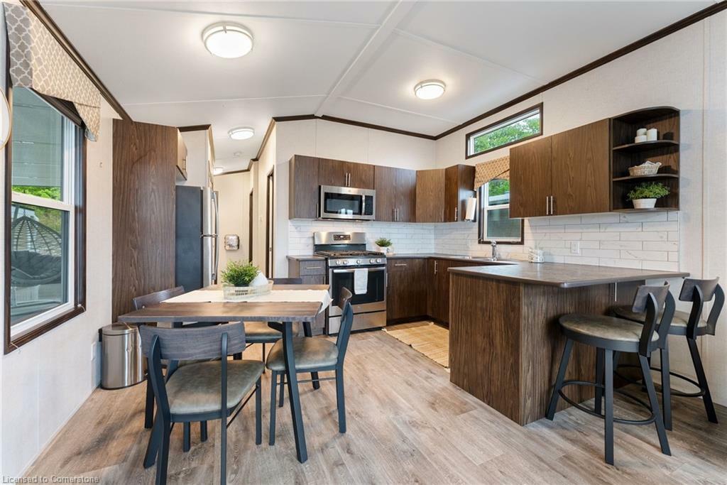 Property Photo: 490 Empire Road 213 ON L0S 1R0
