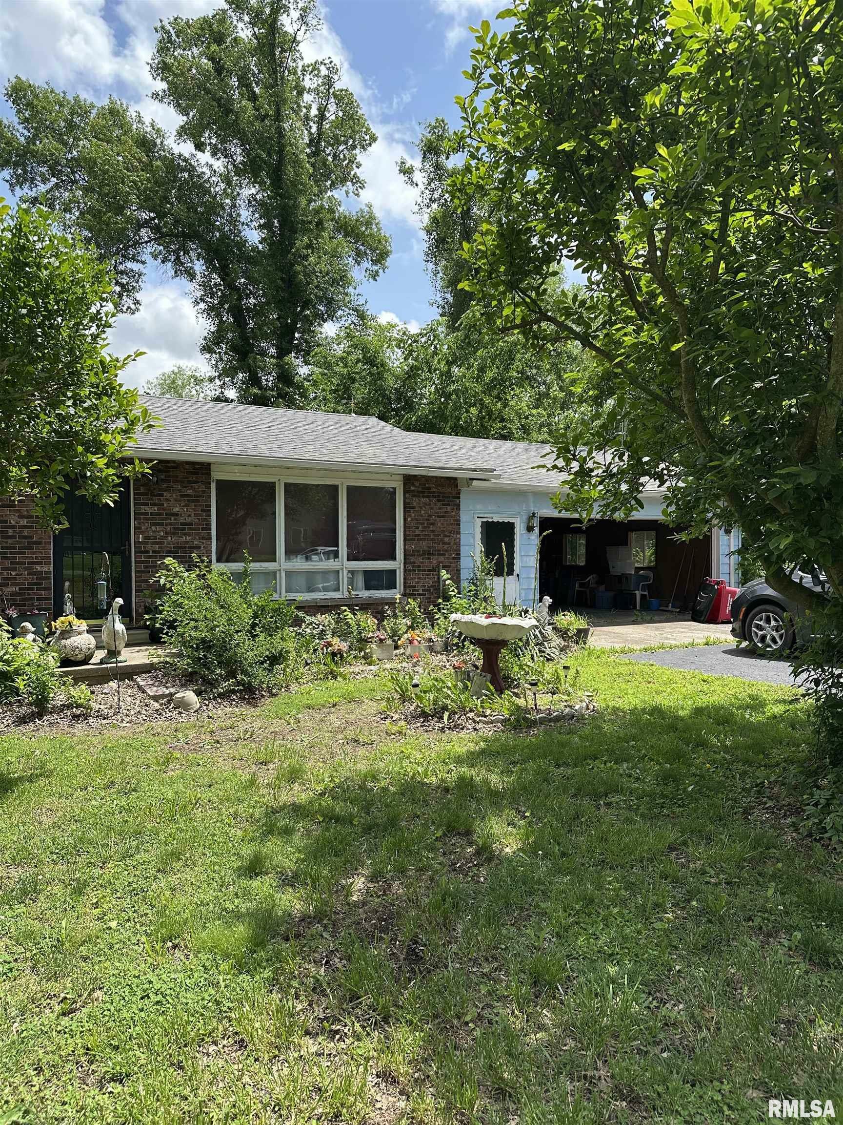 Property Photo: 1480 Hemlock Road IL 62832