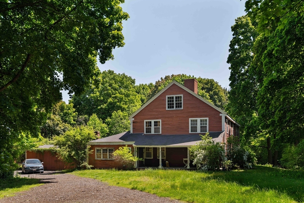 Property Photo:  584 Woburn Street  MA 01887 