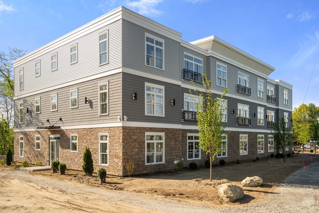 1 Cross St 205  Wilmington MA 01887 photo