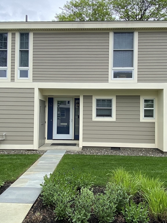 Property Photo: 11 Oak St 52 MA 02482
