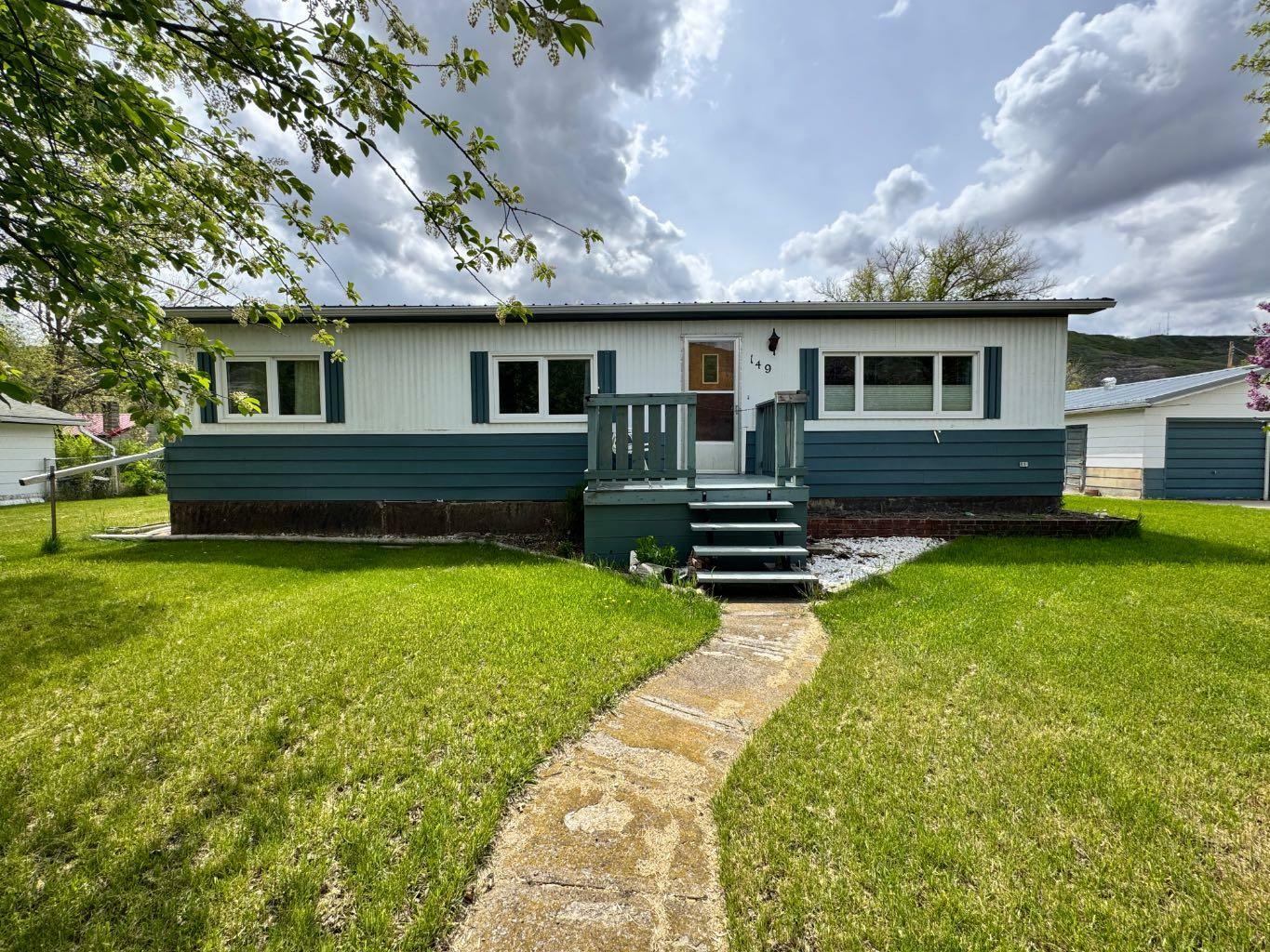 Property Photo: 149 2 Avenue AB T0J 0Y0