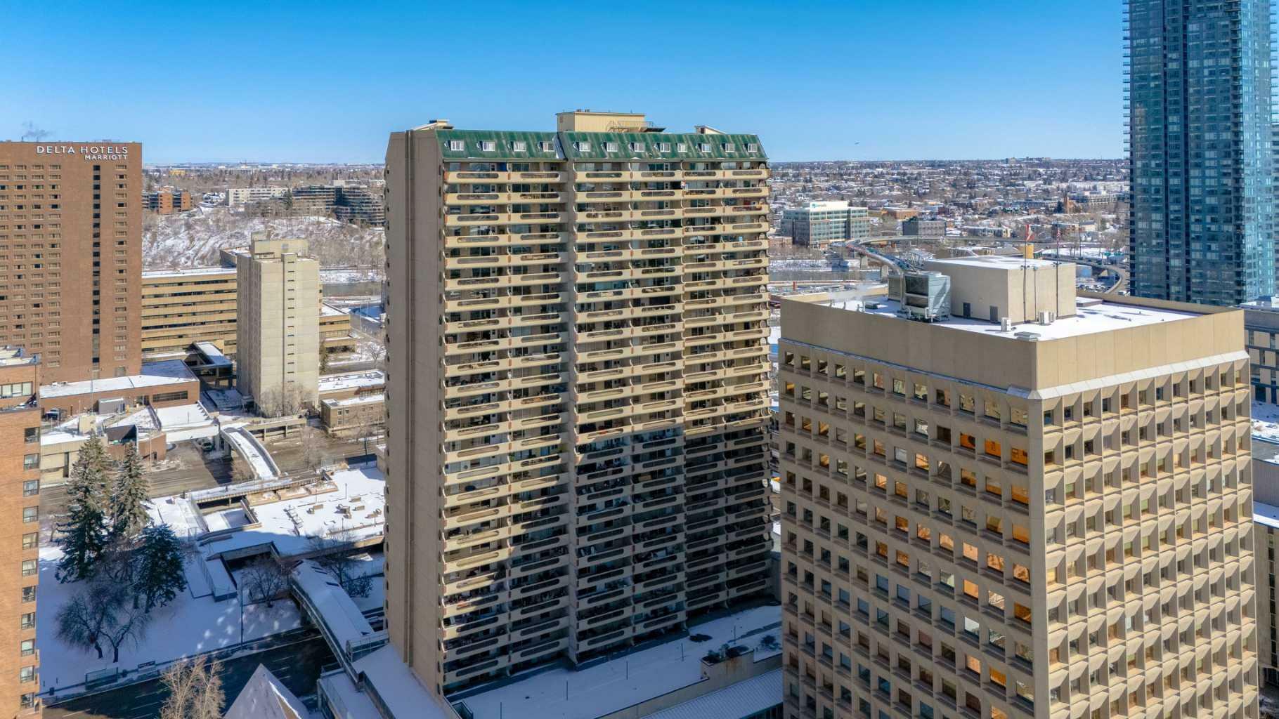 Property Photo: 221 6 Avenue SE 1907 AB T2G 4Z9