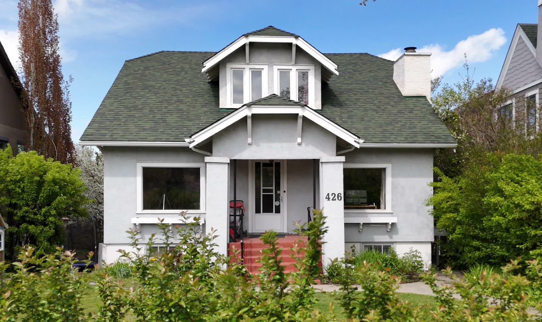 Property Photo: 426 Superior Avenue SW AB T3C 2J4